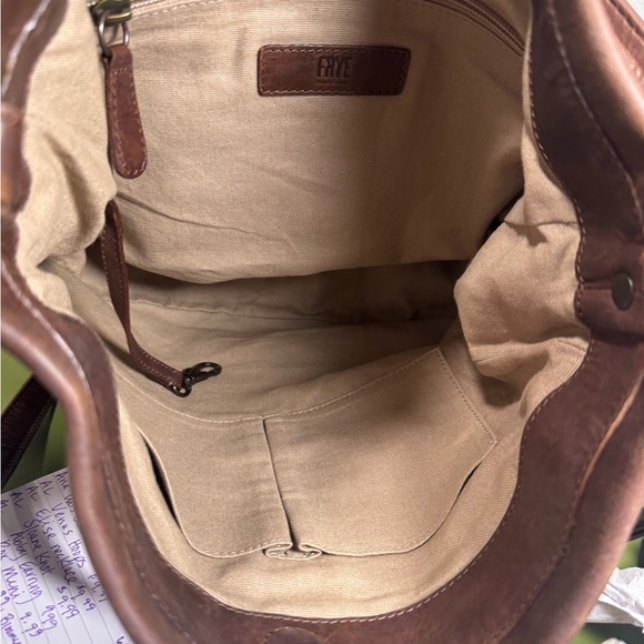 Frye Melissa Leather Hobo NWOT, Distressed Brown, Slouchy Classic - Picture 3 of 6